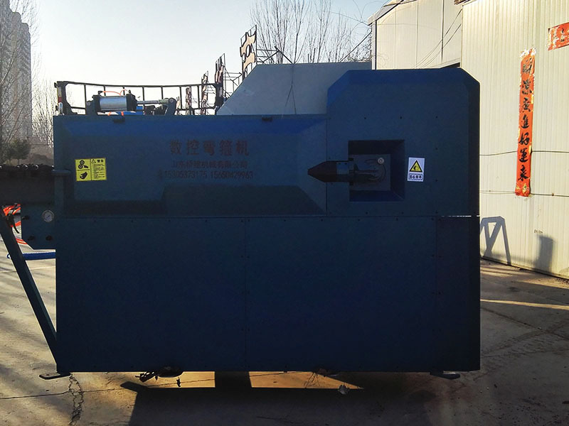 數(shù)控鋼筋彎箍機(jī)04